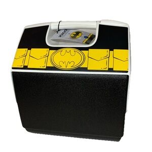 Igloo 7 Qt BATMAN Utility Belt Playmate Cooler 9 Can Limited Edition NWT